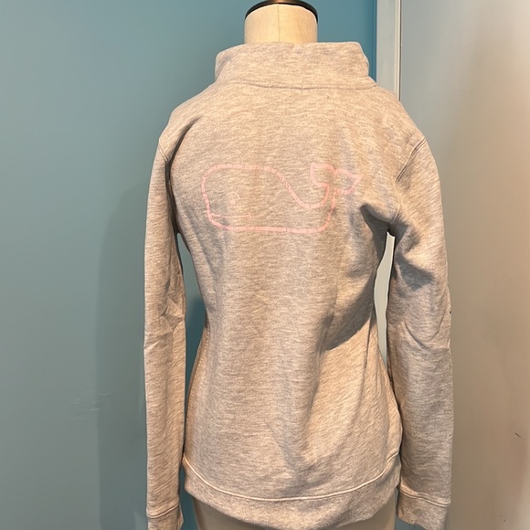 Vineyard vines size small pull over sweatshirt - Picture 3 of 3
